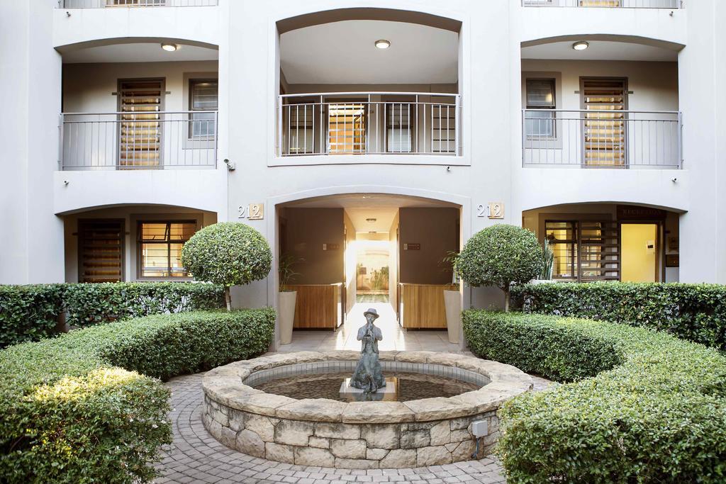 Faircity Grosvenor Gardens Претория Экстерьер фото